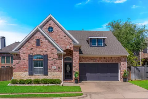 2207 Eagles Nest Dr, Euless, TX 76039