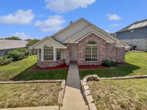 2305 Rockhill Rd, Mckinney, TX 75072