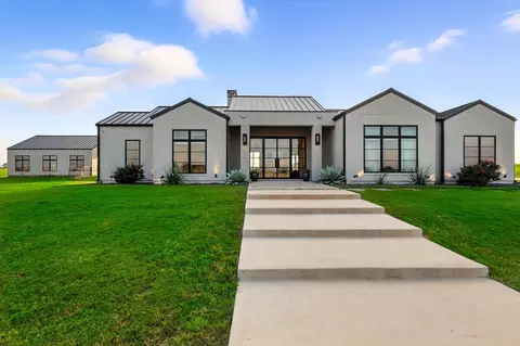 11102 E Rocky Crk, Crowley, TX 76036