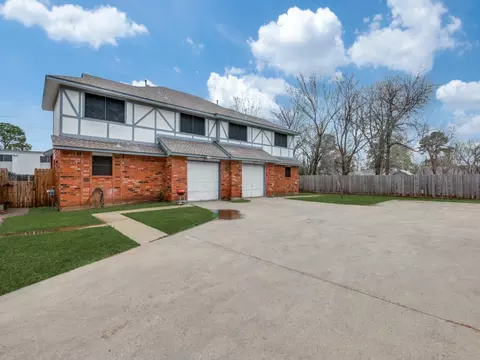 1208 English St #1210, Irving, TX 75061