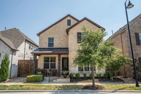 2209 8th Ave, Flower Mound, TX 75028