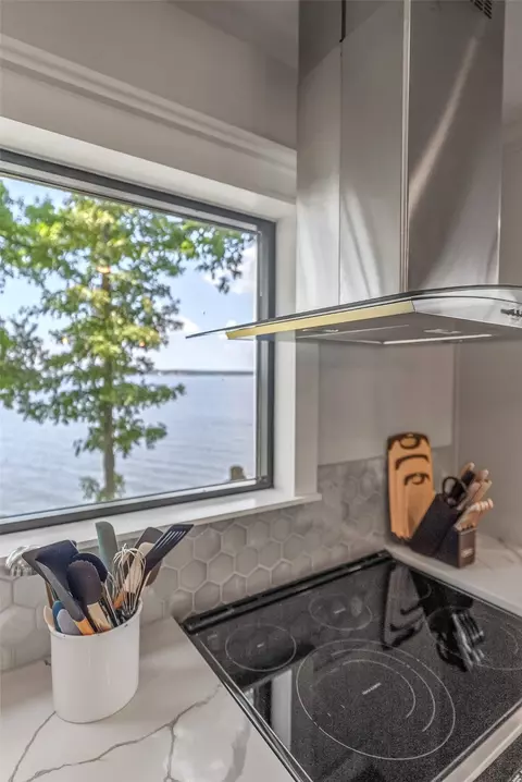 Kitchen - 128 Knott Dr, Many, LA 71449 photo 2 of 6