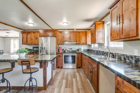 Kitchen - 607 E Main St, Itasca, TX 76055 photo 4 of 5