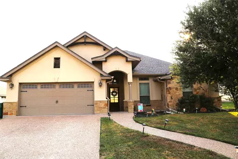382 Violet Dr, Robinson, TX 76706