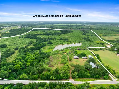 1637 S Bassett St, Eastland, TX 76448