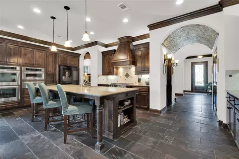 9000 Cedar Rdg, Lantana, TX 76226
