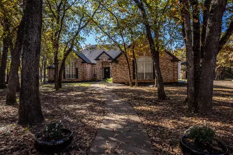 230 River Oaks Dr, Combine, TX 75159