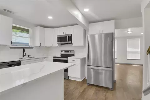 411 Euclid St, Cleburne, TX 76033