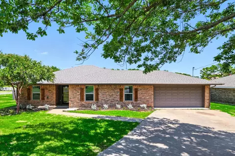 2286 Lake Coves Dr, Flower Mound, TX 75022