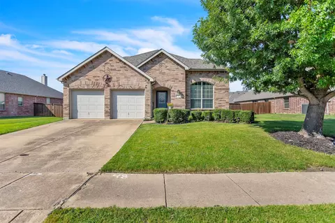 784 Glen Hollow Trl, Forney, TX 75126