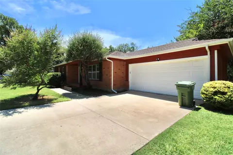 7004 Deville Dr, North Richland Hills, TX 76180