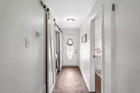 Entry Way - 128 Thompson Cir, Lorena, TX 76655 photo 1 of 2