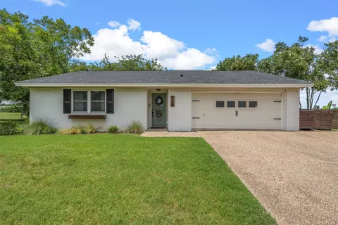 128 Thompson Cir, Lorena, TX 76655