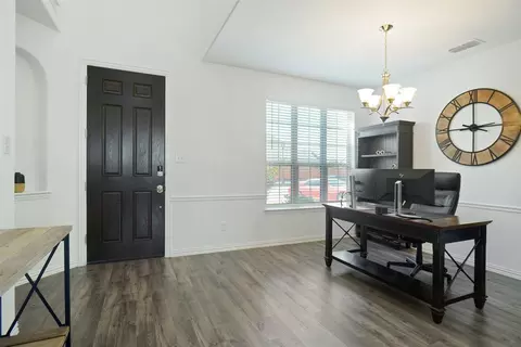 Entry Way - 11812 Prudence Dr, Haslet, TX 76052 photo 2 of 5