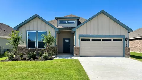 10820 Black Onyx Dr, Crowley, TX 76036