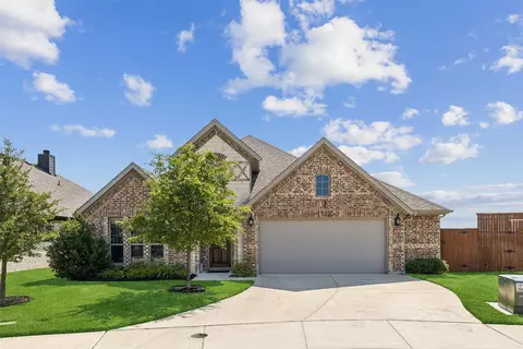 200 Bayonet Dr, Fort Worth, TX 76108