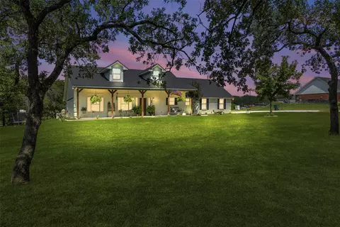 118 Deerfield Rd, Paradise, TX 76073