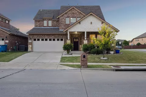 2221 Petunia Ln, Rowlett, TX 75089
