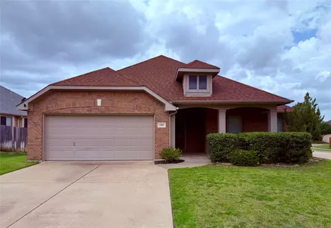 1300 Chase Trl, Mansfield, TX 76063
