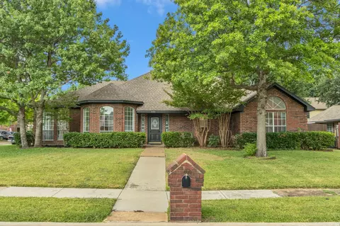 2101 Remmington Dr, Flower Mound, TX 75028