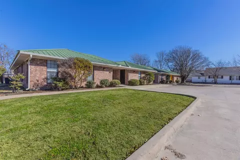 1904 S 18th St S, Waco, TX 76706