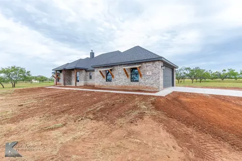 420 Mesquite Rdg, Lawn, TX 79530