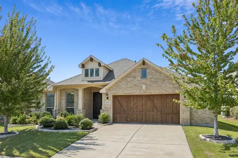 1621 Castleford Dr, Forney, TX 75126