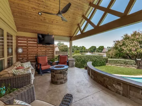 5735 Still Forest Dr, Dallas, TX 75252