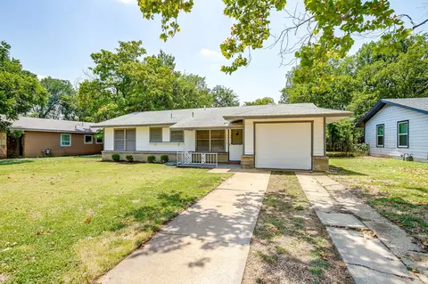 5454 Mcconnell Dr, Fort Worth, TX 76134