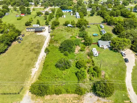 9905 Us 67, Alvarado, TX 76009