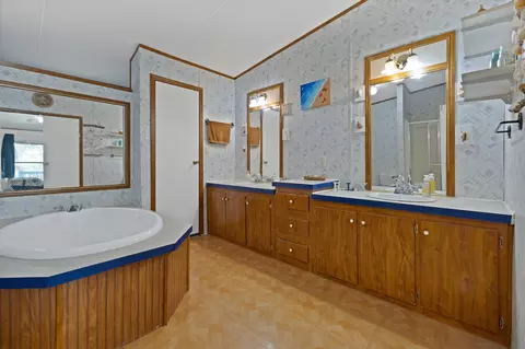 9740 County Road 2403, Tool, TX 75143 photo 14