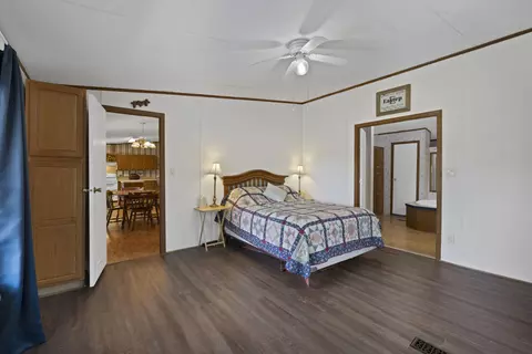 9740 County Road 2403, Tool, TX 75143 photo 11