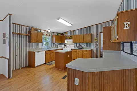 9740 County Road 2403, Tool, TX 75143 photo 7