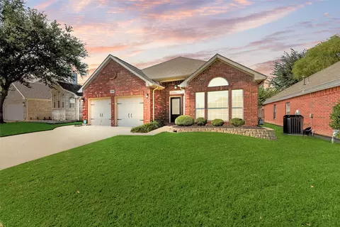 4601 Angelina Way, Fort Worth, TX 76137