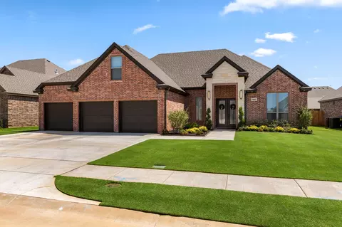 4802 Silver Crest Dr, Wichita Falls, TX 76310