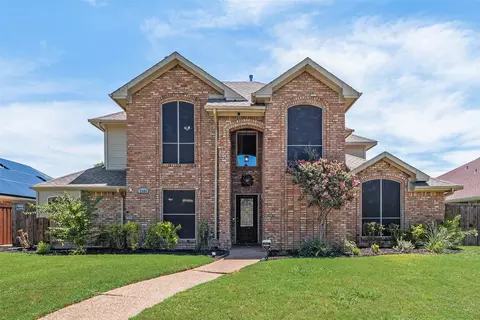 2104 Cedar Cir, Carrollton, TX 75006