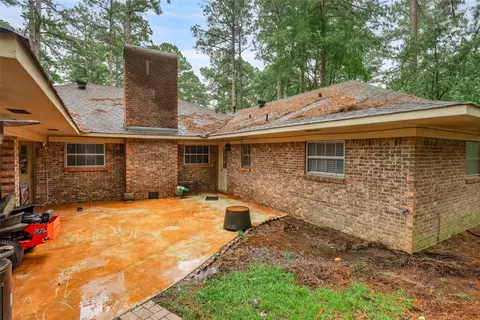 Exterior - 1402 N Acres Cir, Springhill, LA 71075 photo 6 of 6