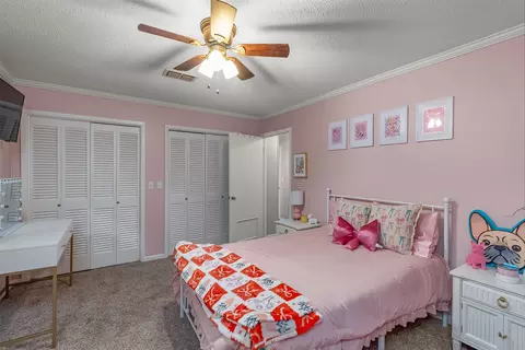Bedroom - 1402 N Acres Cir, Springhill, LA 71075 photo 8 of 8