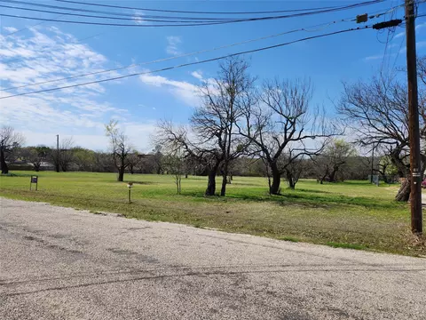 lot79 Lakeshore Dr, Runaway Bay, TX 76426