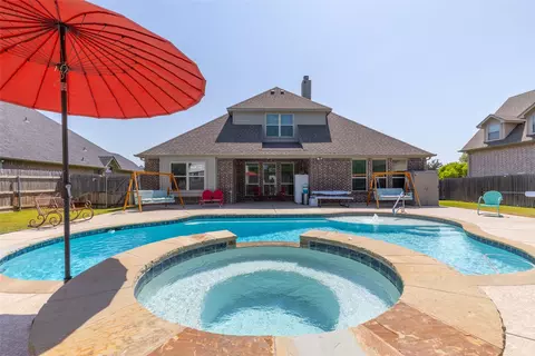 544 Mckittrick Ct, Godley, TX 76044