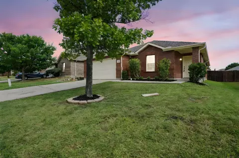 1409 Sun Breeze Dr, Little Elm, TX 75068