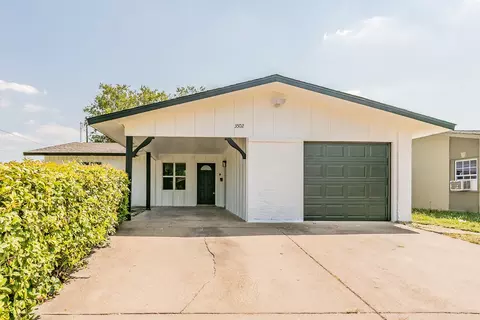 3502 Russwin Dr, Garland, TX 75042