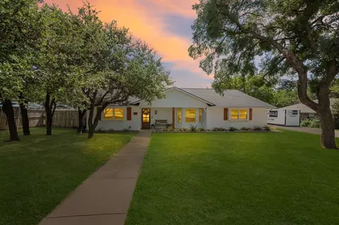 101 Hidden Valley Dr, Aledo, TX 76008