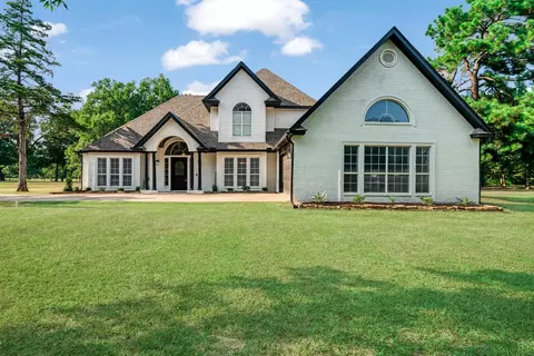 77 County Road 3010, Clarksville, TX 75426