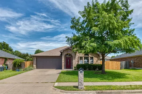 1410 Rye Glen Dr, Midlothian, TX 76065