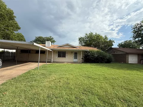 2603 SE 4th St, Mineral Wells, TX 76067