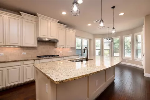 Kitchen - 1420 6th St, Argyle, TX 76226 photo 4 of 5