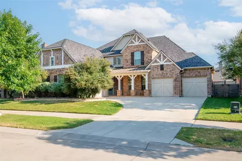 Exterior - 1420 6th St, Argyle, TX 76226 photo 3 of 6