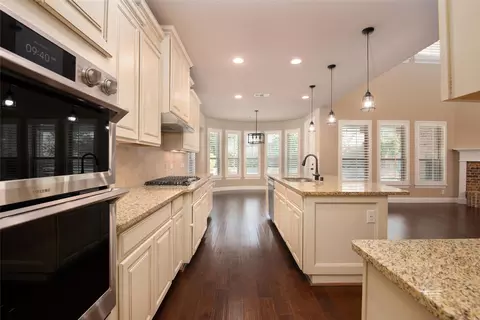 Kitchen - 1420 6th St, Argyle, TX 76226 photo 3 of 5
