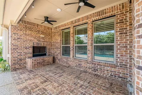 Exterior - 1420 6th St, Argyle, TX 76226 photo 4 of 6